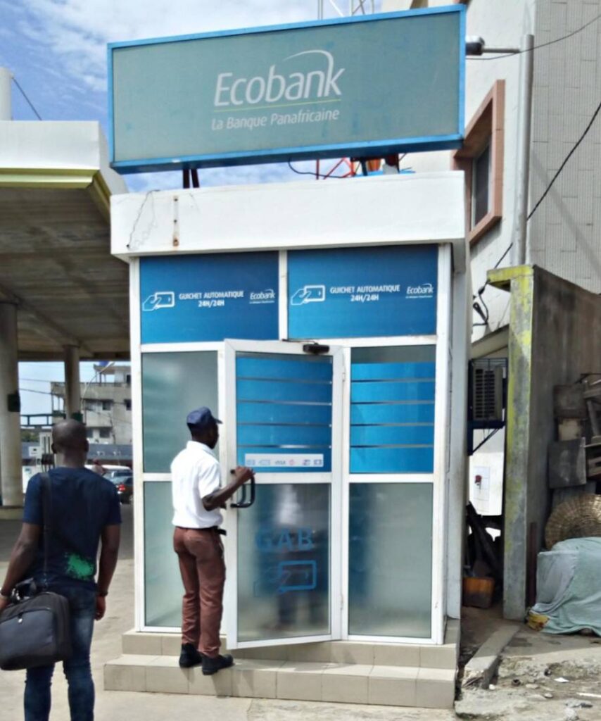 Ouvrir un compte bancaire au Bénin - Visiter-le-benin.com ©