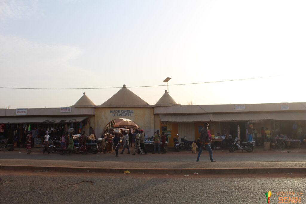Tanguiéta, aux portes de la Pendjari 5 Marché central de Tanguiéta © Visiter le Bénin